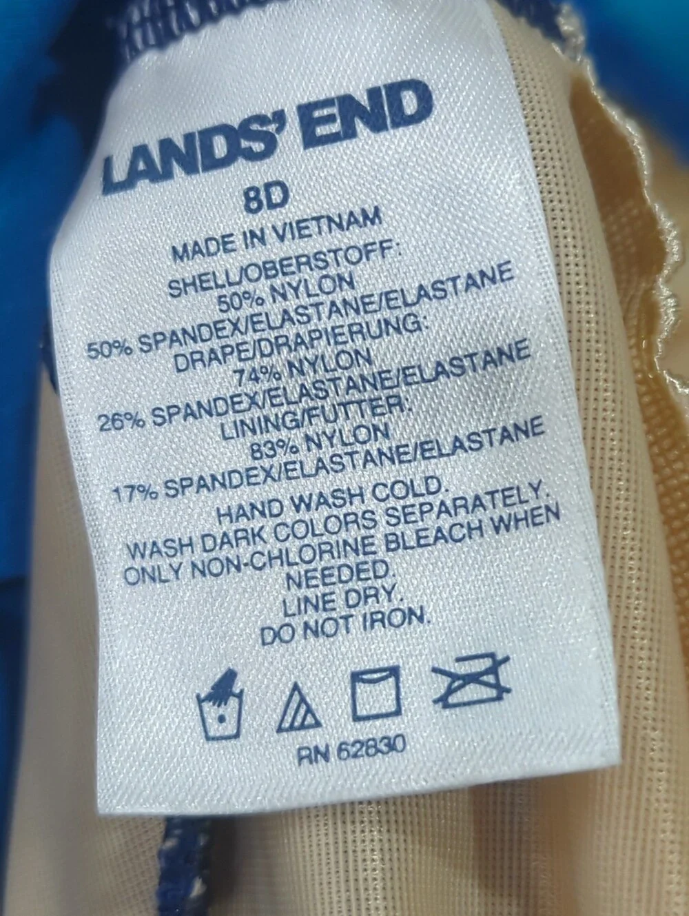 Lands End Woman Sz 8D Ombre One Piece Rushed Waist Swim Suit